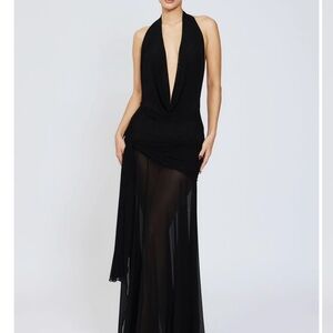 Elegant Black Maxi Dress